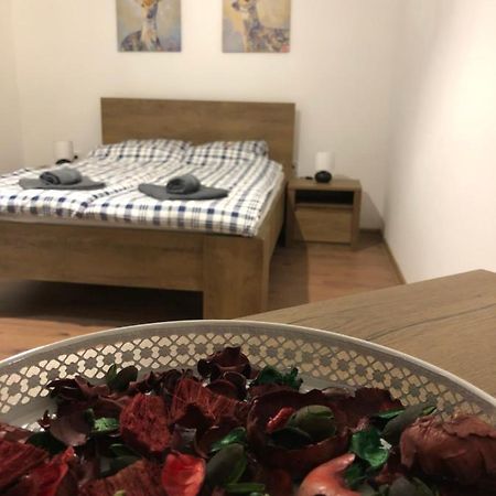 Mormota Vendeghaz Apartment Mezokovesd Ngoại thất bức ảnh