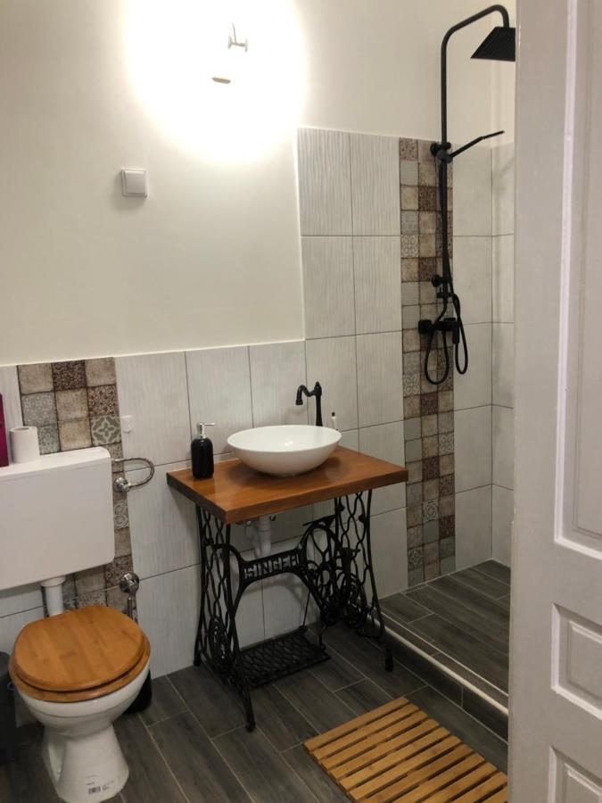 Mormota Vendeghaz Apartment Mezokovesd Ngoại thất bức ảnh